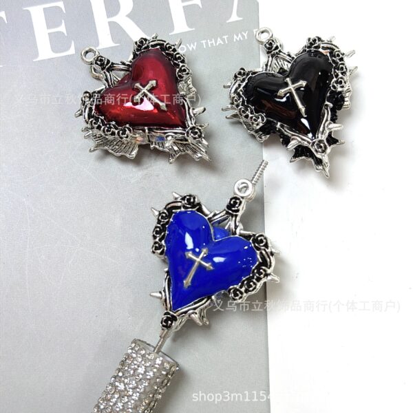 Wholesale 10pcs Thorn Dark Gothic Peach Heart Pottery Mud Straight Hole Beads