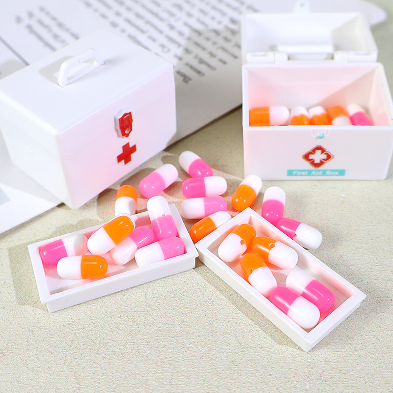 Wholesale Miniature and rtable medicine box/storage case for small pills and medical splies