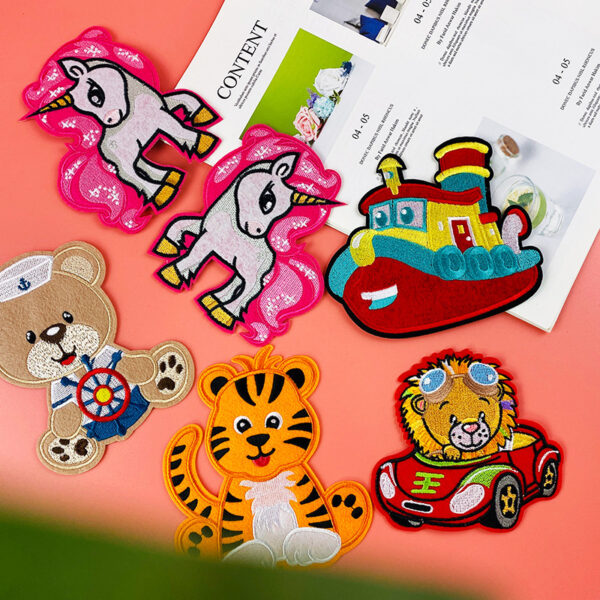 Wholesale Cartoon Dog Cute Animal Embroidery DIY Patches