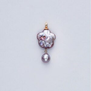 Five-pointed star + small pearl necklace