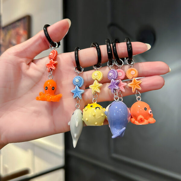 Wholesale Cute and diverse marine animal keychain