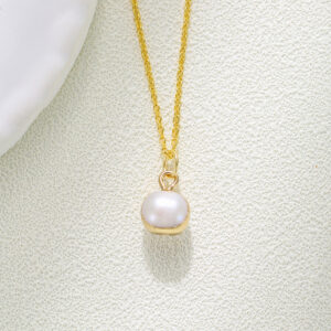 Mini baroque necklace