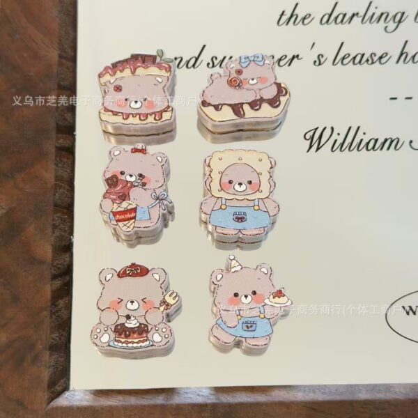 Wholesale Silk relief cake dessert cartoon bear acrylic beads