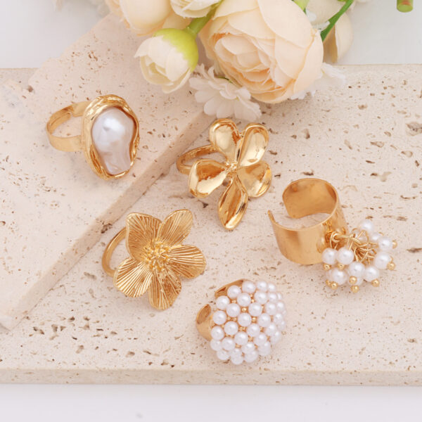 Wholesale Flower Alloy Irregular Pearl Ring