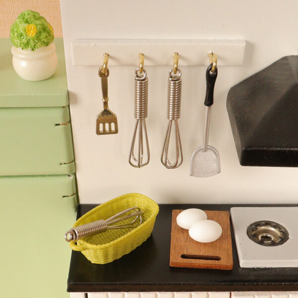 Wholesale Miniature food toy simulation egg beater mixer kitchen model Doll Accessories