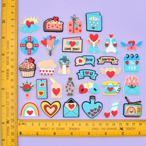 Wholesale Random 100pcs Valentine's Day Series Blue Cartoon Croc Charms