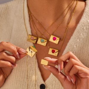 Wholesale Valentine's Day Natural Agate Heart-Shaped Envelope Pendant Necklace