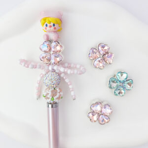 Wholesale Live stream play cute grain pen diy accessories small fresh clear lucky four-leaf clover alloy heavy industry accessories finished pen