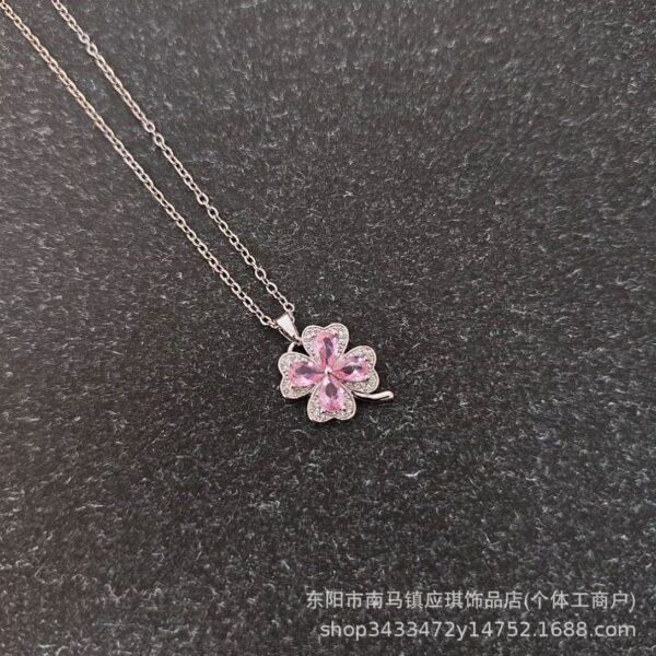 Wholesale European and American Cross-Border Multi-Style Pendant Necklace Women's Fashion Elegant Accessible Luxury Popular Ins Style Versatile Clavicle Chain