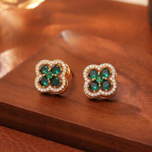 Rotatable four-leaf clover earrings