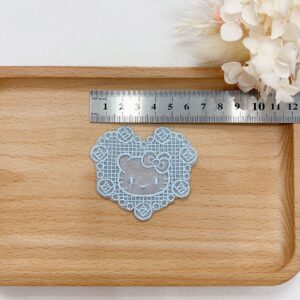 Heart shaped kitty3