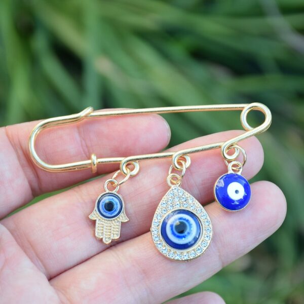 Wholesale Blue Eyes Three-Hole Circle Pin Brooch Y2K Turkish Sweater Brooch