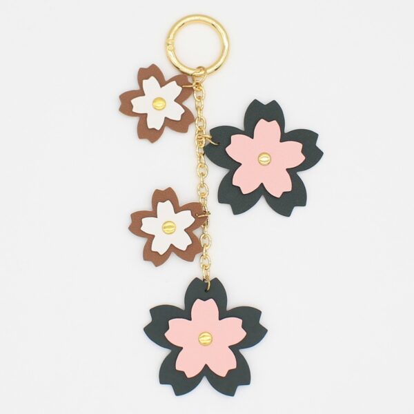 Wholesale Colorful flower bag pendant cute accessory keychain