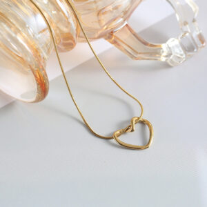Hollow love necklace-gold / 18K
