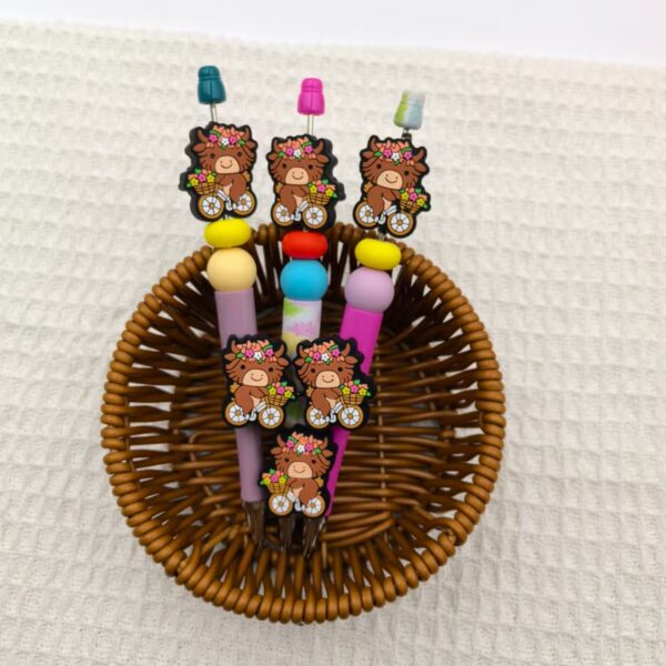 O1CN01Y692XN2FO3iwUuXdA_2216349148869-0-cib Wholesale 10pcs Cute Ethnic Style Calf Silicone DIY Beads