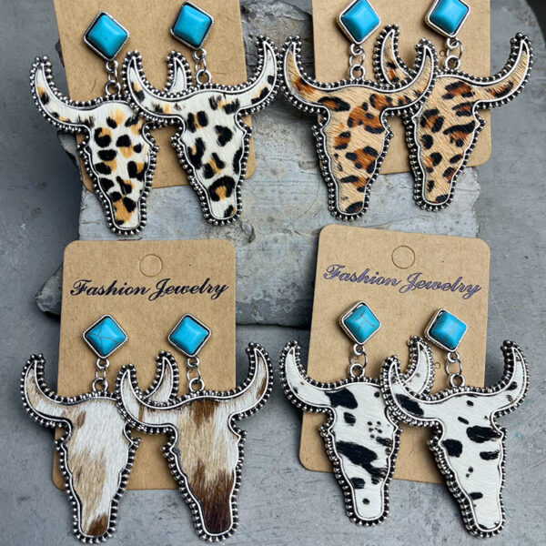 Wholesale Bohemian Bullhead Turquoise Western Style Earrings