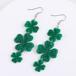 Three consecutive glitter four leaf clover