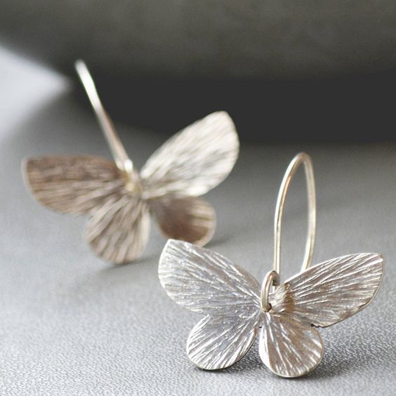 Wholesale Vintage Alloy Silver Butterfly Earrings