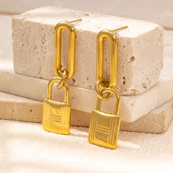 Wholesale Titanium Steel Earrings Inlaid with Stone Lightning Earrings