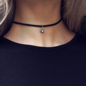 Wholesale Petal Opal Small Pendant Women's Collarbone Chain Velvet Short Necklace