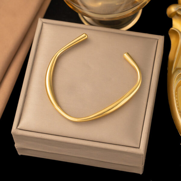 Wholesale Irregular smooth plain ring asymmetric bracelet