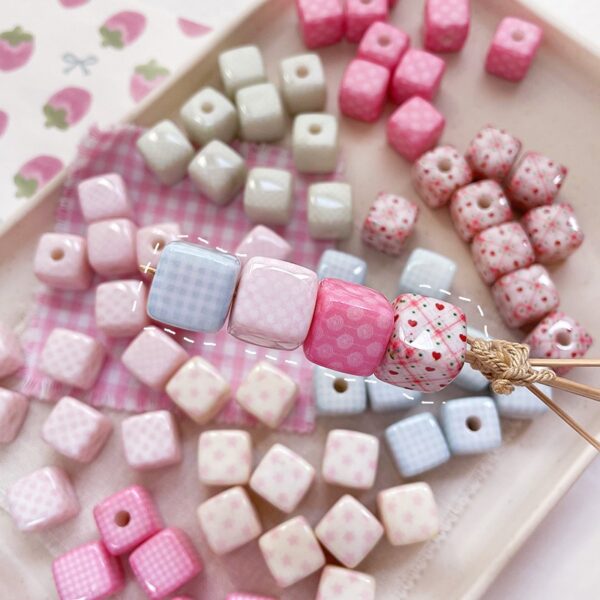 Wholesale 10pcs low saturation wave point heart block Acrylic Beads