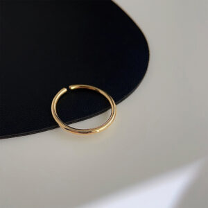 Thin plain ring