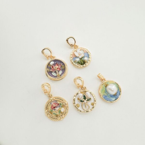 Wholesale 18K Hand-painted Oil Painting Series Ancient Technique Enamel Inlaid Natural Pearl Pendant