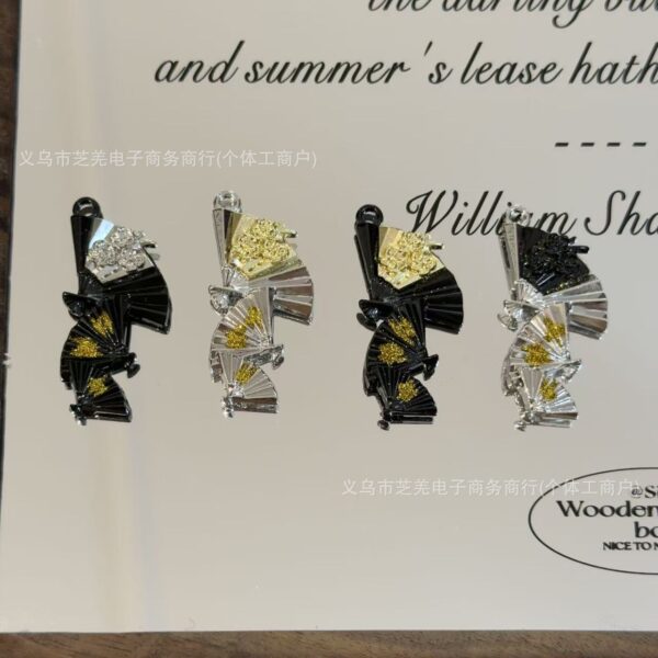 Wholesale High-quality zircon gold shimmering rose triple-layered hanging fan relief pendant, DIY bag, phone chain, hair accessory, pendant.