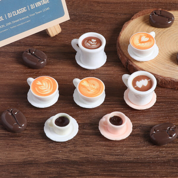 Wholesale Miniature Doll House Ornaments, Latte Art Coee Cs, Doll Aessories