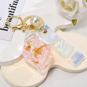 Bean paste powder / Bright leather rope + small conch + pearls