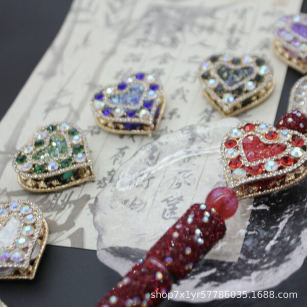 Wholesale Double-sided hollow heart inlaid with diamond crushed pink crystal straight hole beads