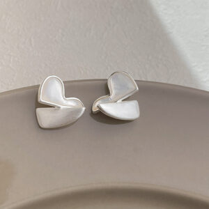 Brushed shell love-silver needle