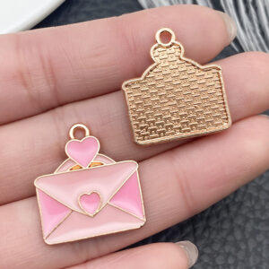 1 envelope 22x20mm-1.3g-21120 / Valentine's Day Series