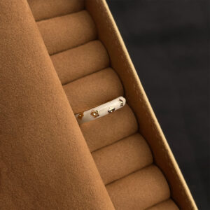 “gilt flower” ring