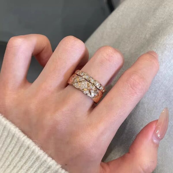 Wholesale Lingge sparkling diamond wide face micro inlaid zircon ring