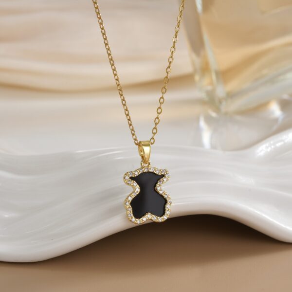 Wholesale Acrylic Cute Bear Titanium Steel Necklace