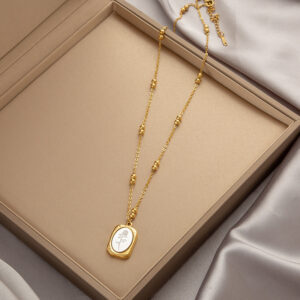 Magic Mirror Rose Necklace