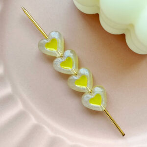 Pearlescent light green / 15 * 17mm 1 piece