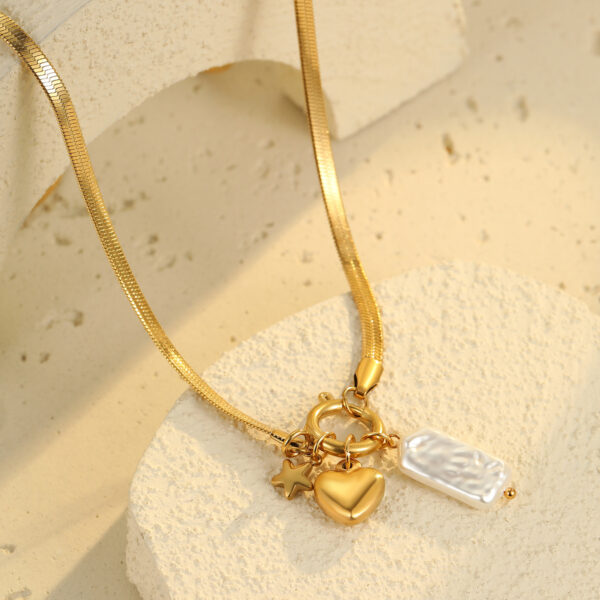 Wholesale Love Pendant Necklace Niche Design Stainless Steel Necklace