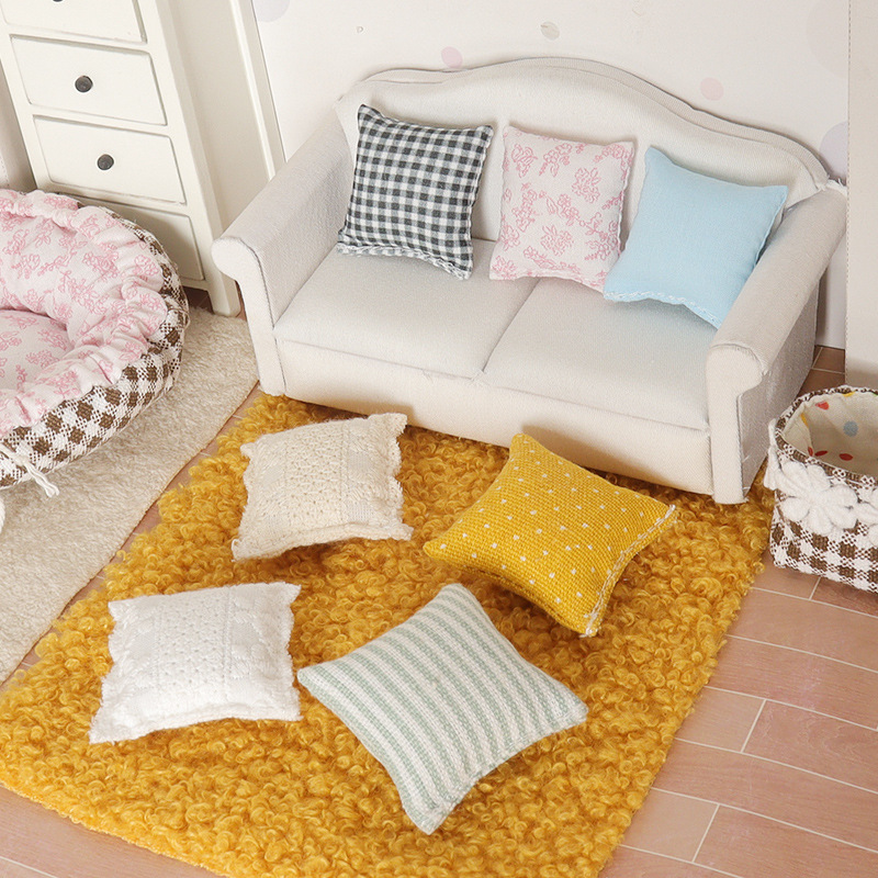 Wholesale Miniature Pillow Sofa Pillow Living Room Model Doll Aessories