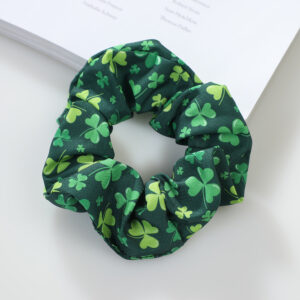Dark green clover