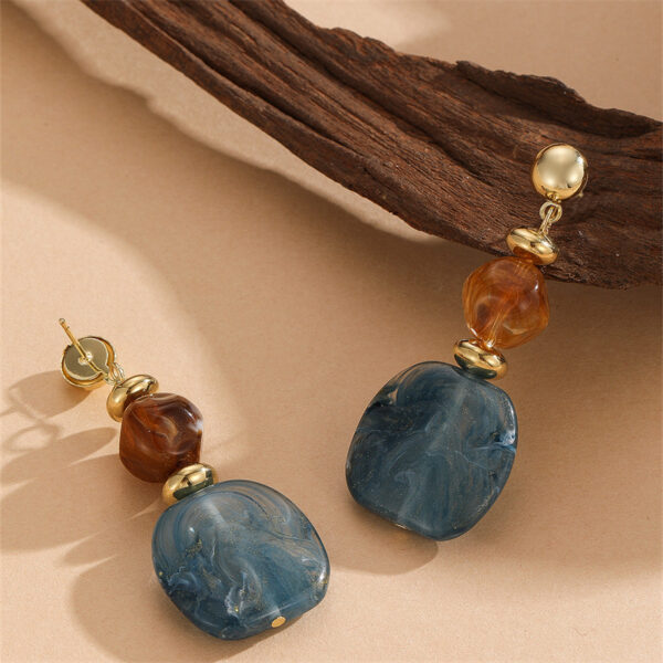 Wholesale Autumn/Winter Acrylic Pendant Earrings