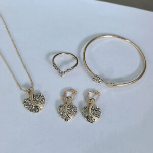 Golden small head love combination