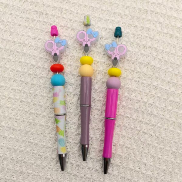 O1CN01auAPdR2FO3iuS6wF3_2216349148869-0-cib Wholesale 10pcs Love Scissors Silicone DIY Loose Beads