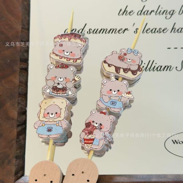 Wholesale Silk relief cake dessert cartoon bear acrylic beads
