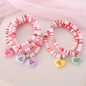O1CN01bKLsTY1GbcuVwi9m2_2219120010641-0-cib Wholesale Love Tagging Soft Pottery Bracelet Cute Resin Pendant Valentine's Day Bracelet