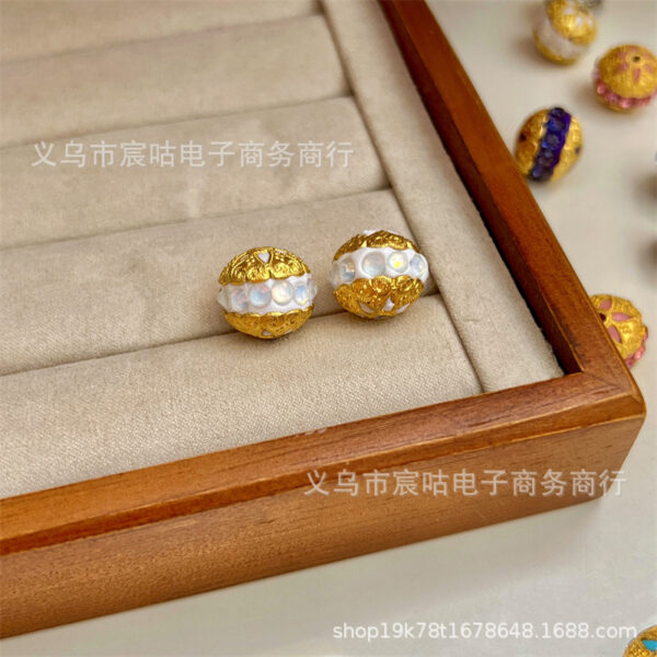O1CN01bKVEWI1g1bc4Yb4ot_2215525424082-0-cib Wholesale 10pcs diamond-encrusted flower ball clay diamond balls