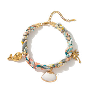 Scallop colored cloth bracelet