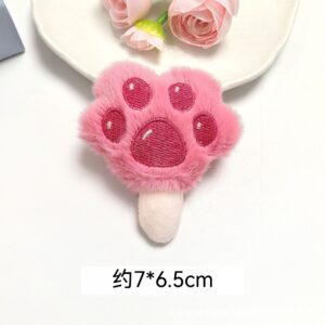 Pink cat paws / Beaded necklace